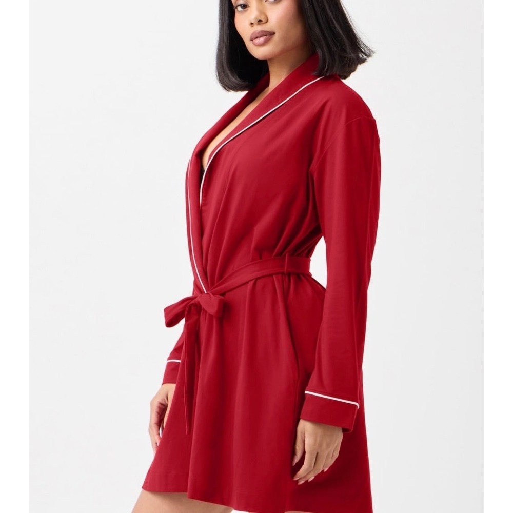 Yitty by Lizzo Womens Red Loungewear Robe White Piping Tie Waist Size Medium NEW